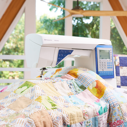 HUSQVARNA® VIKING® SAPPHIRE™ 930 Sewing Machine