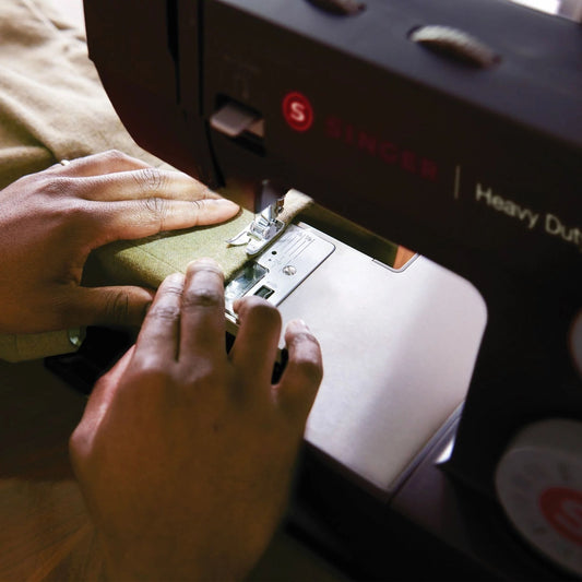 SINGER® Heavy Duty 4432 Black Sewing Machine - Special Edition