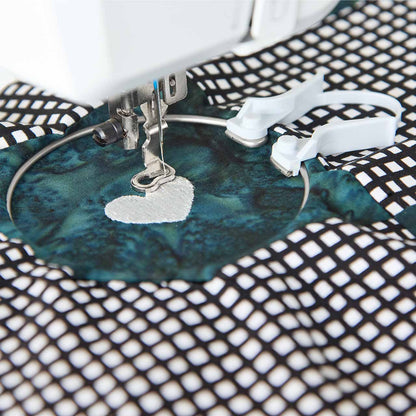 HUSQVARNA® VIKING® Mini Embroidery Spring Hoop (40 x 40mm)