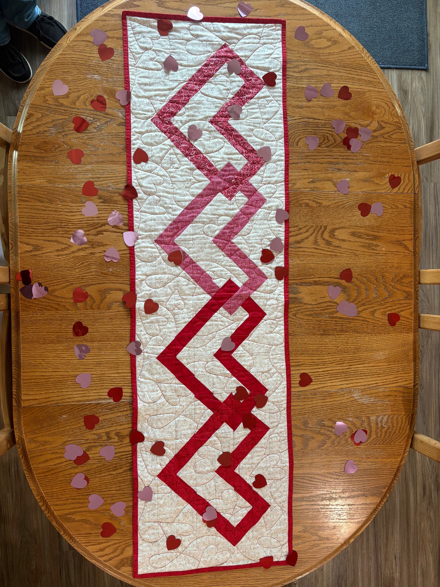 Linked Hearts Quilted Table Runner Kit