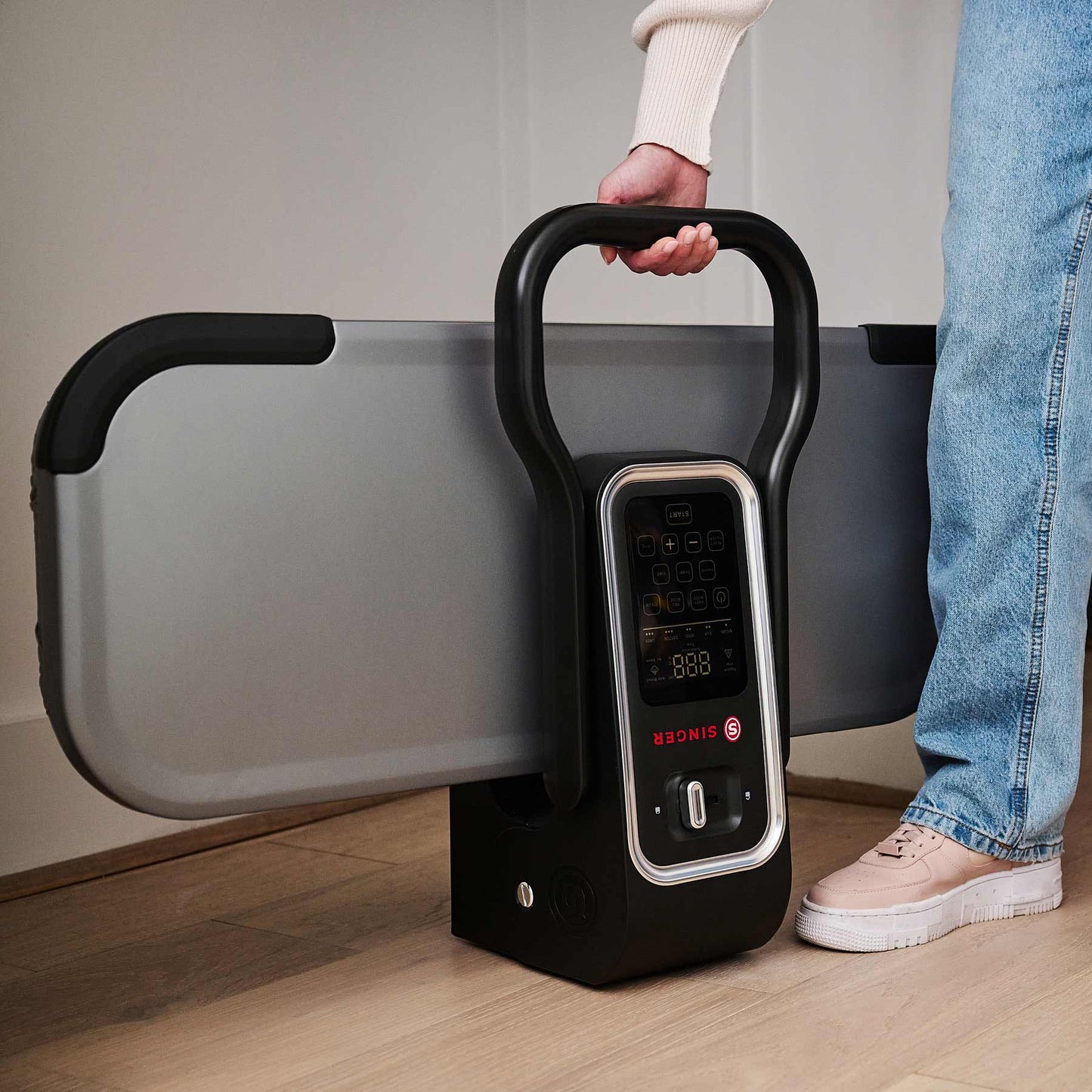 SINGER INTELLIGENT™ Steam Press 36 inch