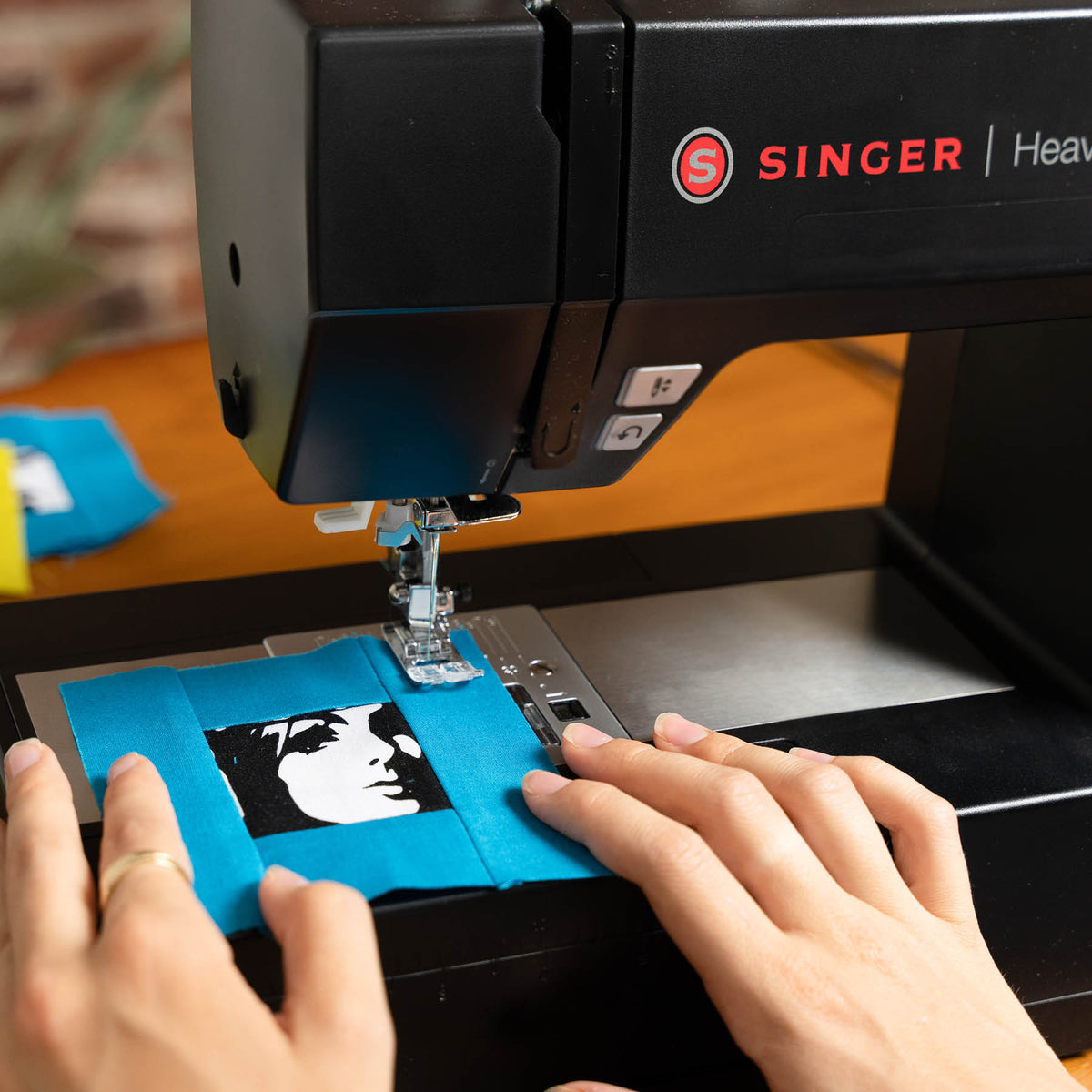 SINGER® Heavy Duty 6600C Sterling Sewing Machine