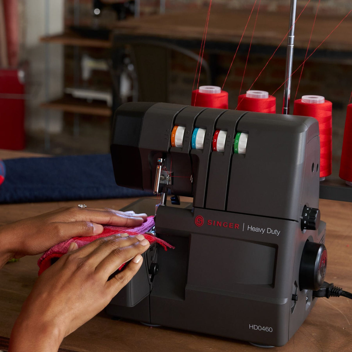 SINGER® Heavy Duty 0460™ Serger