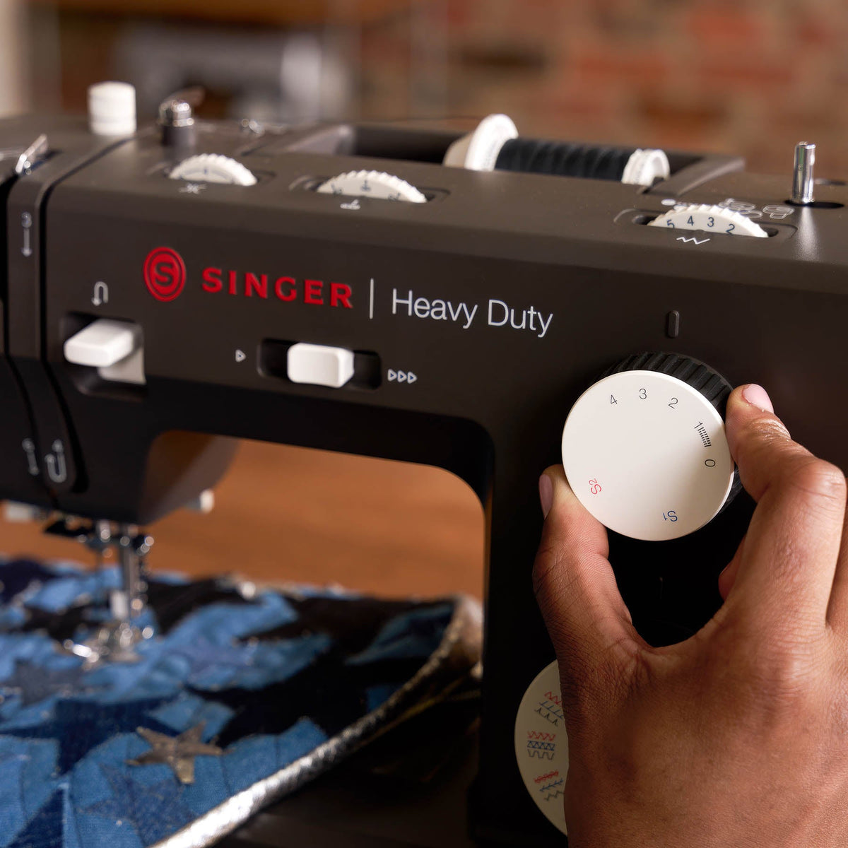 SINGER® Heavy Duty 4532™ Charcoal Sewing Machine