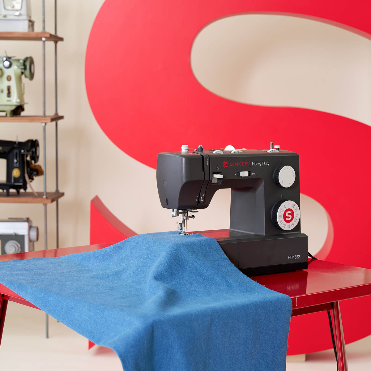 SINGER® Heavy Duty 4532™ Charcoal Sewing Machine