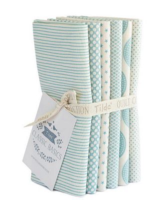 Tilda Basic Classics Fat Quarter Bundle - Light Blue